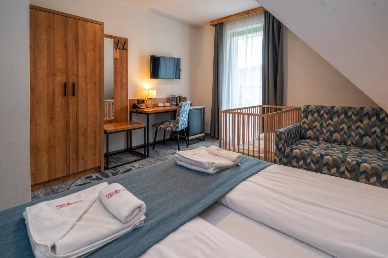 Hotel Malinowy Potok à Białka Tatrzańska Extérieur photo