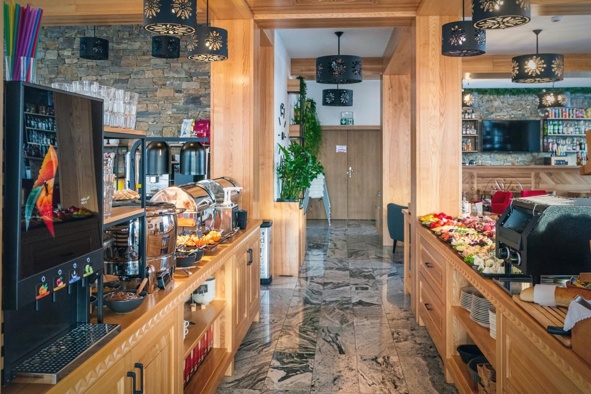 Hotel Malinowy Potok à Białka Tatrzańska Extérieur photo